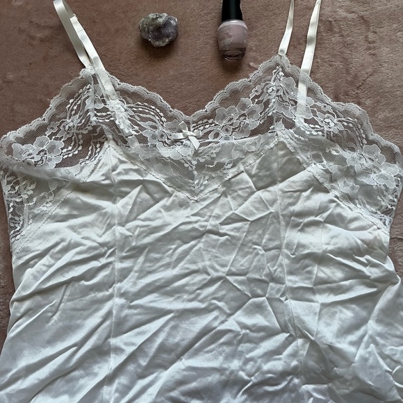 Lace up Coquette Top🤍 - Picture 2 of 3